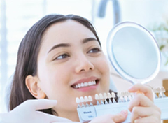 現在の歯の色をチェック